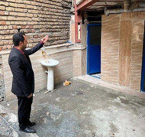 بهسازی سه چشمه سرویس بهداشتی در پایین بازار جنب مسجد ولیعصر عج
